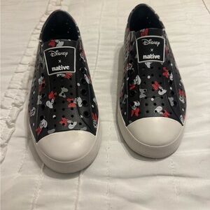 EVA slip on shoes Disney x native Minnie Mouse pattern
